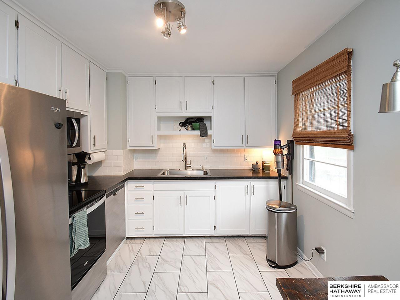 Omaha, Nebraska 68104, United States, 3 Bedrooms Bedrooms, ,1 BathroomBathrooms,Residential,Pending,146970