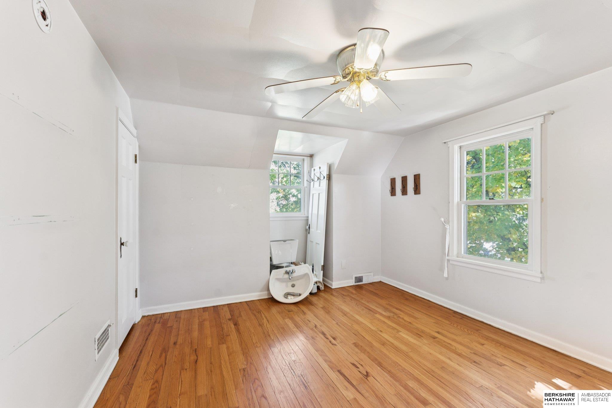 Bellevue, Nebraska 68005, United States, 2 Bedrooms Bedrooms, ,1 BathroomBathrooms,Residential,Active,239515