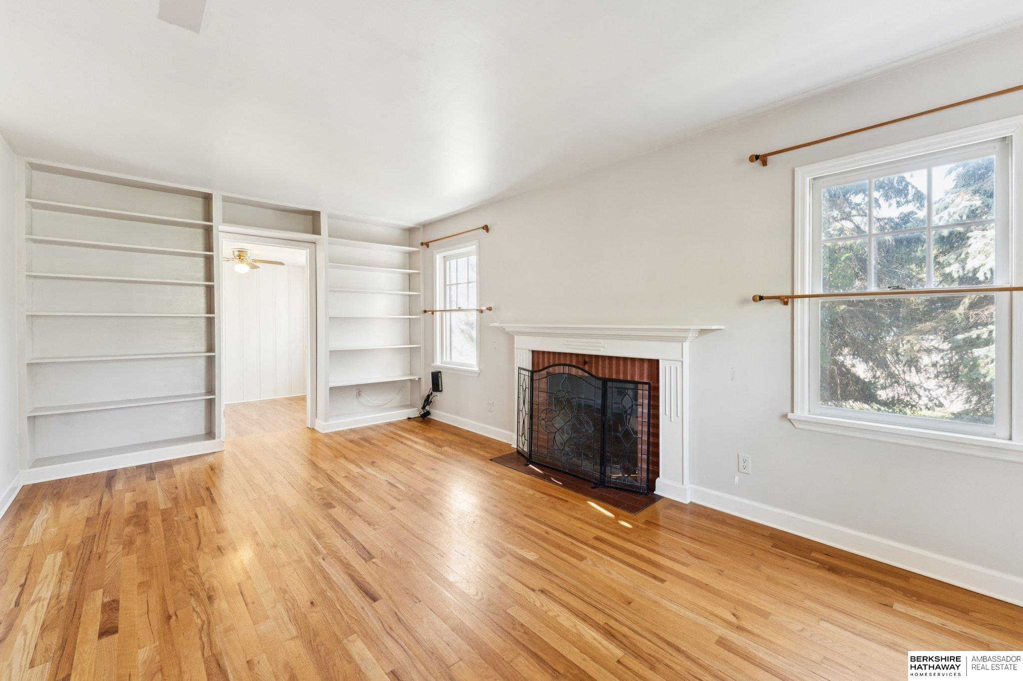 Bellevue, Nebraska 68005, United States, 2 Bedrooms Bedrooms, ,1 BathroomBathrooms,Residential,Active,239515