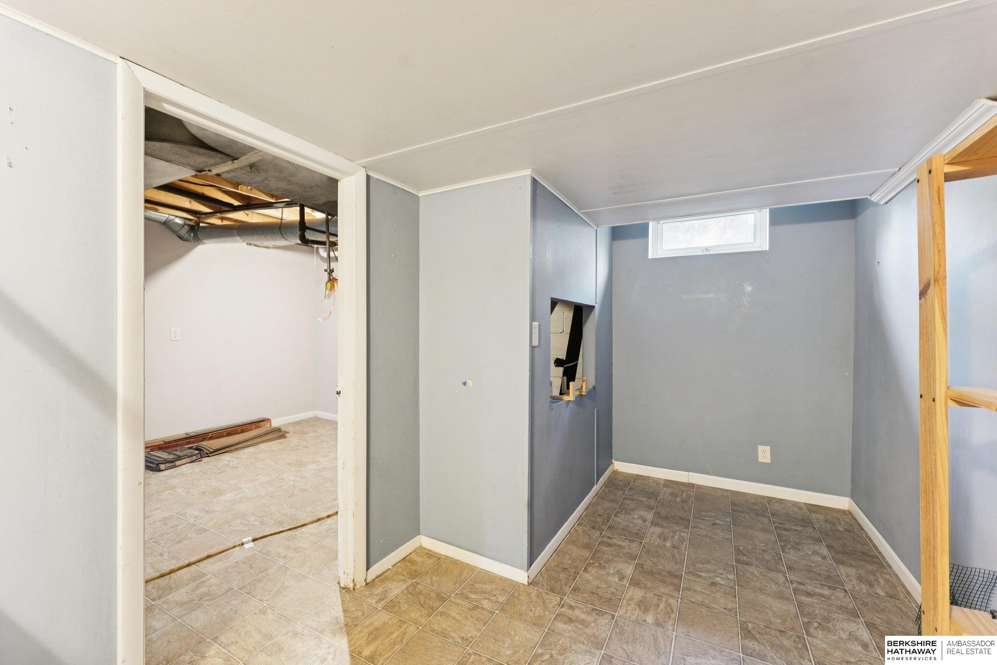 Bellevue, Nebraska 68005, United States, 2 Bedrooms Bedrooms, ,1 BathroomBathrooms,Residential,Active,239515