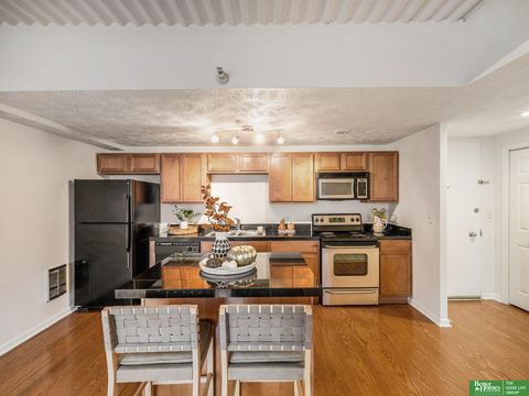 Photo of 105 N 31 Avenue #702, Omaha, NE 68131 (MLS # 22535148)