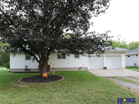 Photo of 504 W 5th Street, Wilber, NE 68465 (MLS # 22628696)