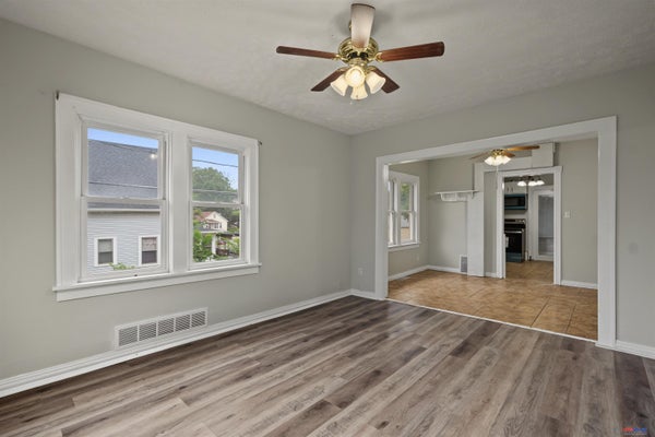2117 BANCROFT ST, OMAHA, NE 68108 - Image e5d955ade4e3448ee6ca33308500e7a8/334356933