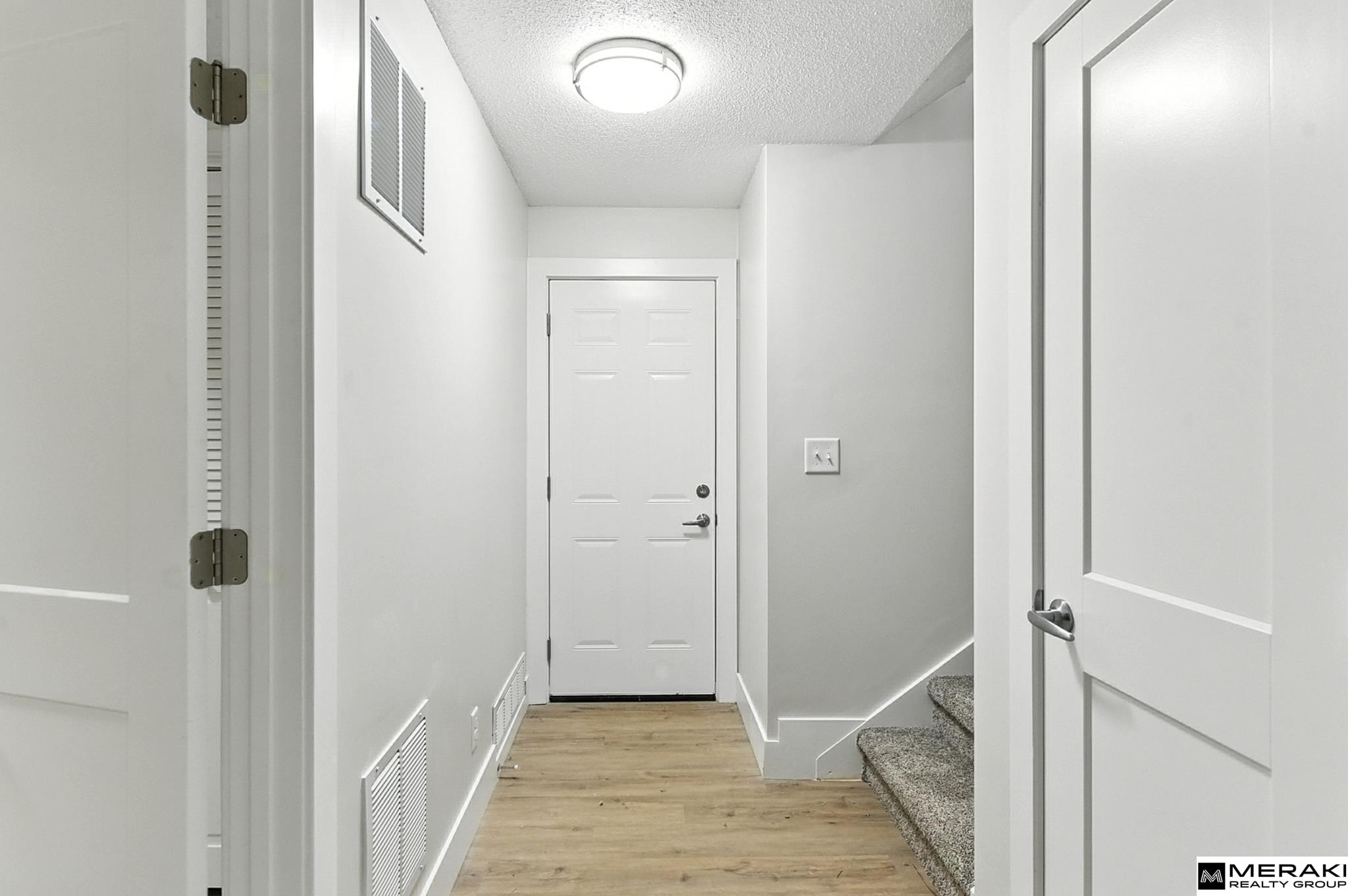 Lincoln, Nebraska 68510, United States, 4 Bedrooms Bedrooms, ,2 BathroomsBathrooms,Residential,Active,254129