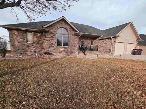 Photo of 610 Leisure Lane, Hastings, NE 68901 (MLS # 22607156)