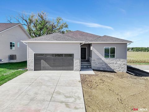 Photo of 1231 SW 36 Street, Lincoln, NE 68522 (MLS # 22528860)