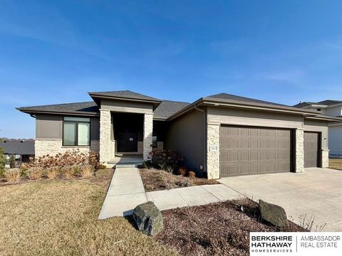 Photo of 20618 Boulder Street, Gretna, NE 68028 (MLS # 22608419)