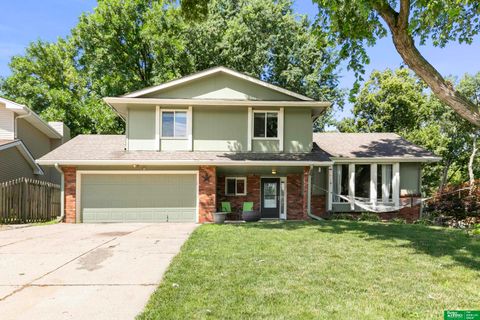 Photo of 2218 S 162nd Circle, Omaha, NE 68130 (MLS # 22522922)