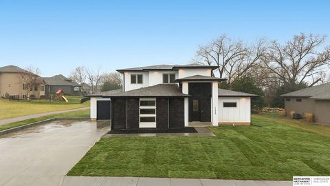 Photo of 1649 E Ridge Way, Ashland, NE 68003 (MLS # 22613780)