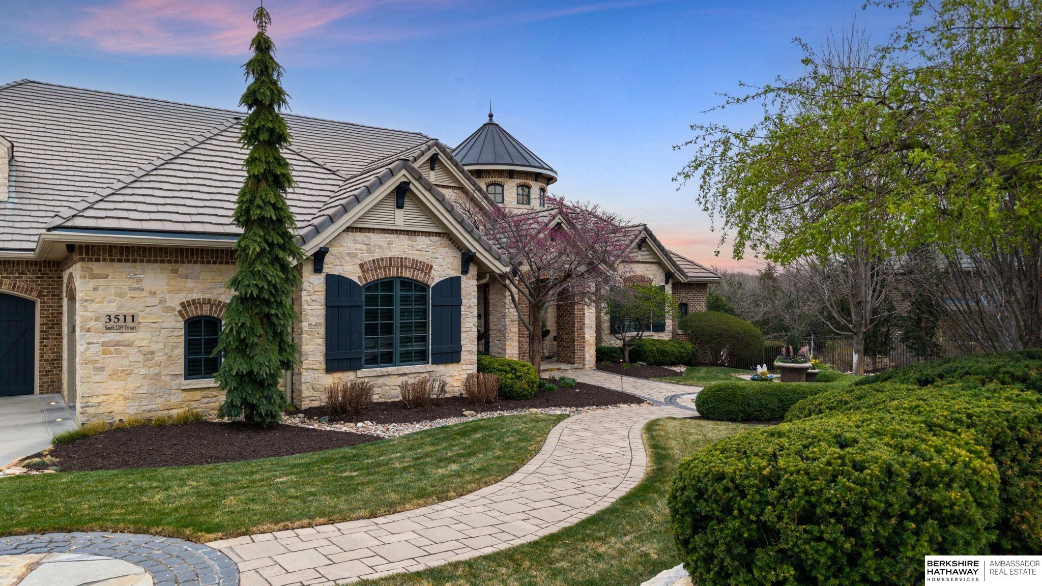 3511 S 228th Terrace