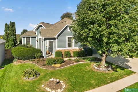 Photo of 14760 Stone Avenue, Omaha, NE 68116 (MLS # 22629275)