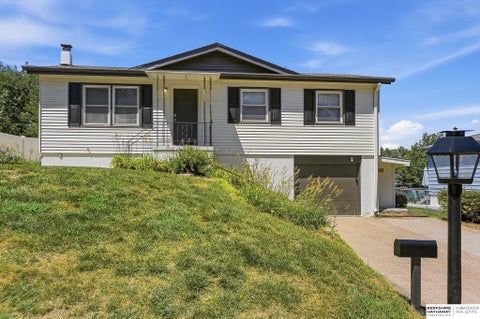 Photo of 1204 W 15th Avenue, Bellevue, NE 68005 (MLS # 22620735)