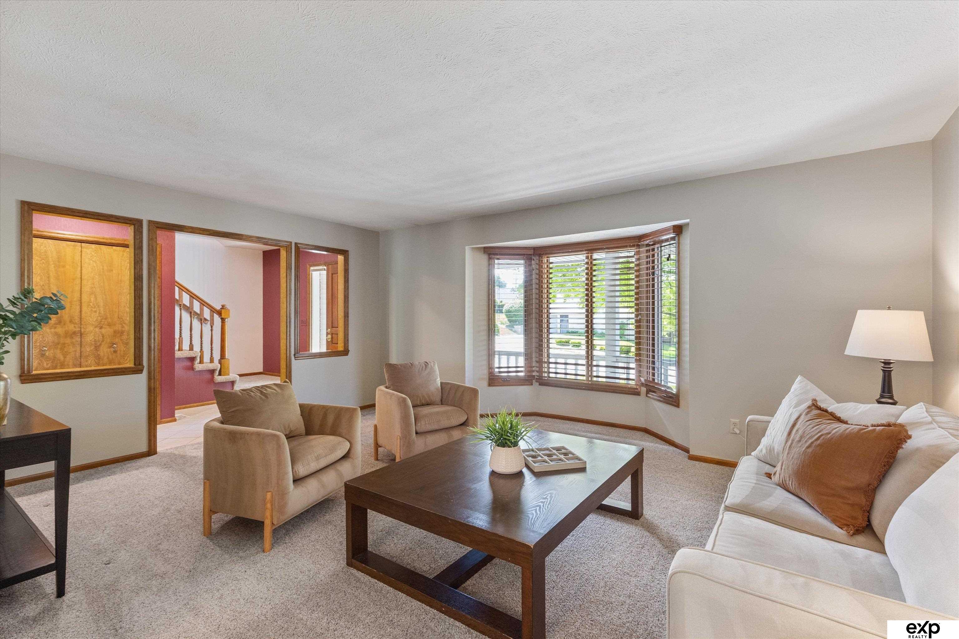 Ralston, Nebraska 68127, United States, 4 Bedrooms Bedrooms, ,2 BathroomsBathrooms,Residential,Pending,151214