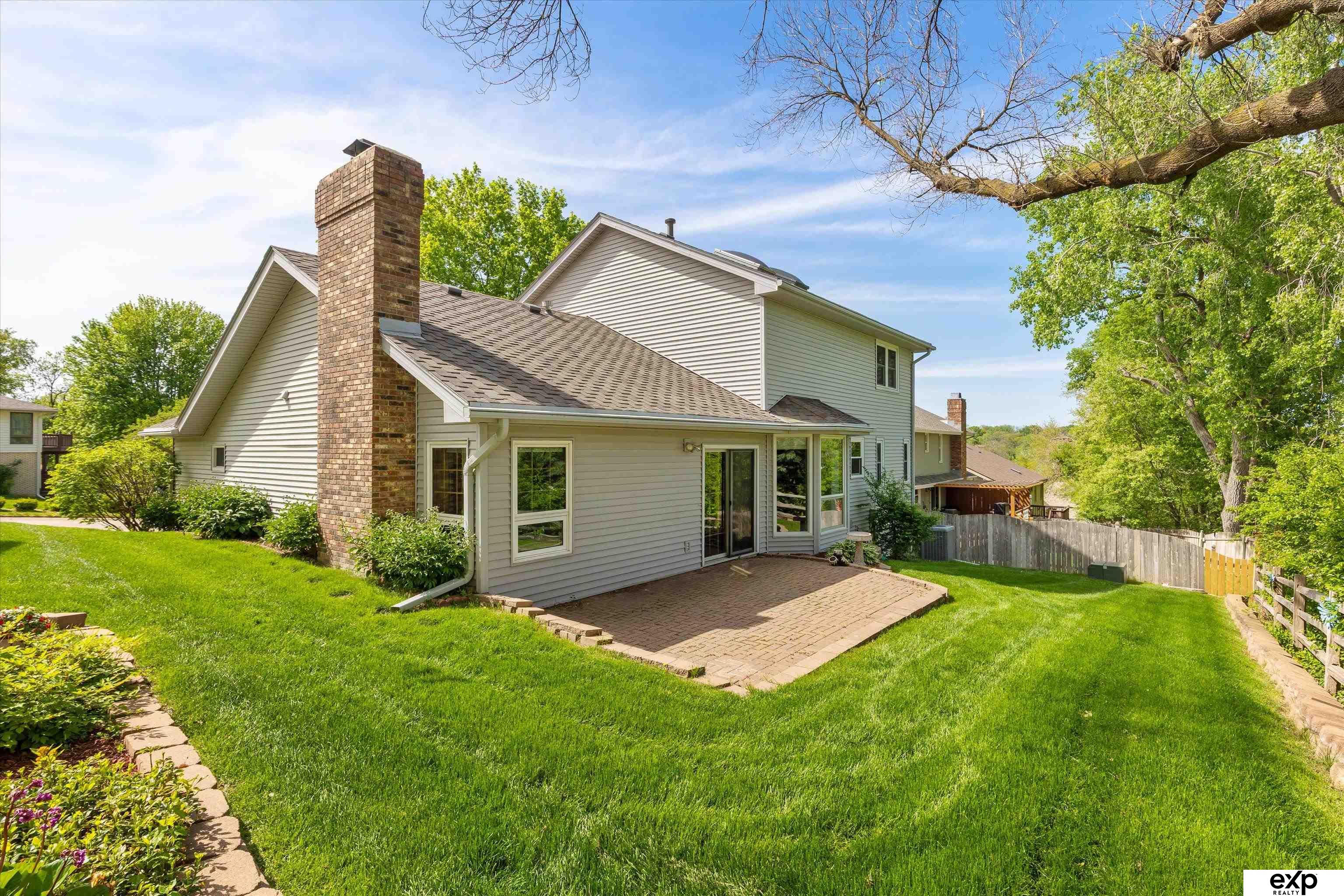 Ralston, Nebraska 68127, United States, 4 Bedrooms Bedrooms, ,2 BathroomsBathrooms,Residential,Pending,151214