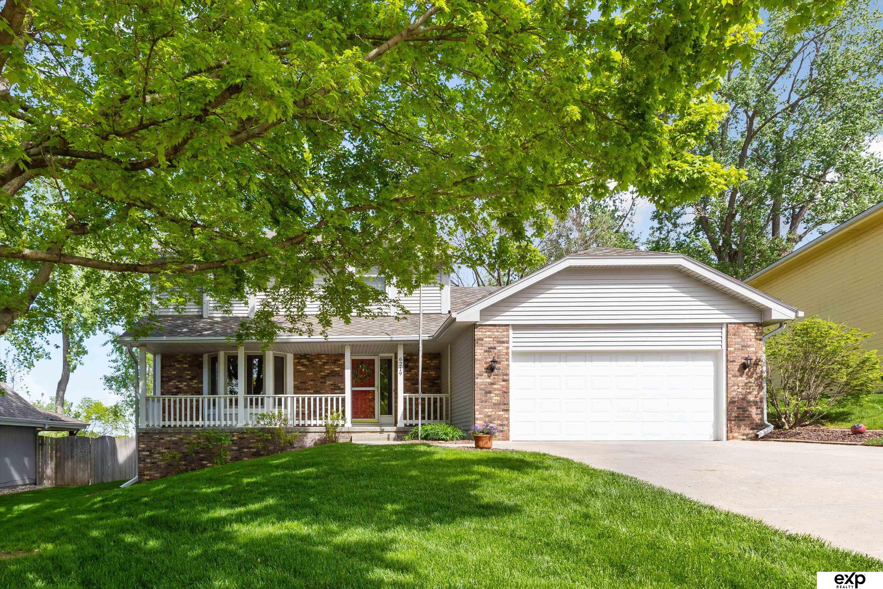 Ralston, Nebraska 68127, United States, 4 Bedrooms Bedrooms, ,2 BathroomsBathrooms,Residential,Pending,151214