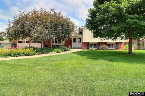 Photo of 1154 N Clarmar Avenue, Fremont, NE 68025 (MLS # 22528608)