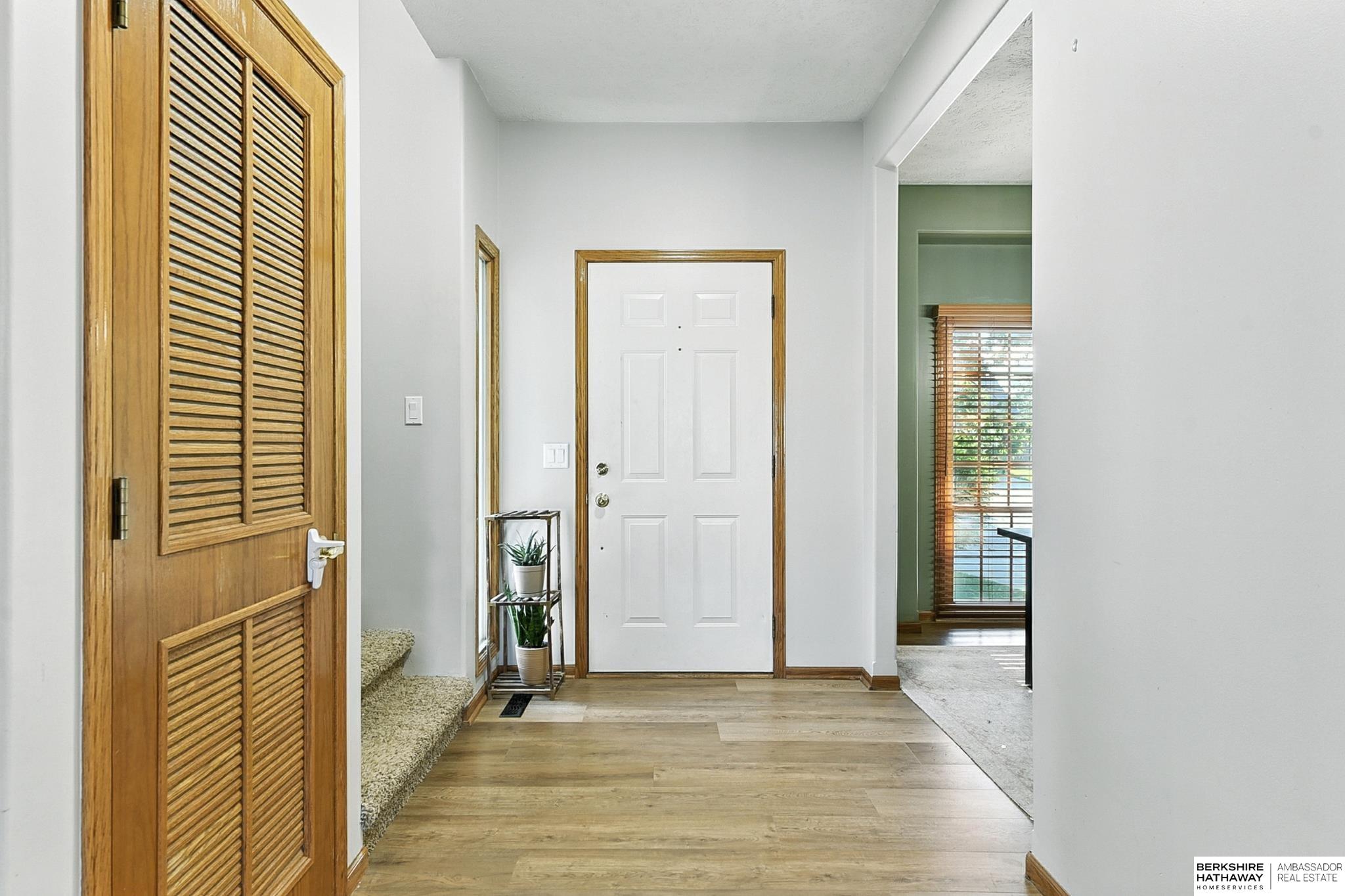 Omaha, Nebraska 68138, United States, 4 Bedrooms Bedrooms, ,3 BathroomsBathrooms,Residential,Active,192095