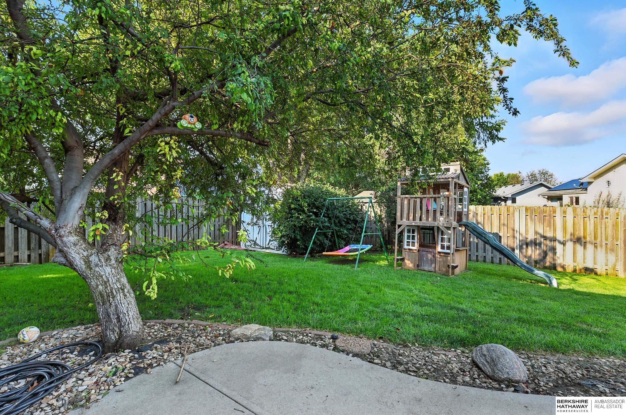 Omaha, Nebraska 68138, United States, 4 Bedrooms Bedrooms, ,3 BathroomsBathrooms,Residential,Active,192095