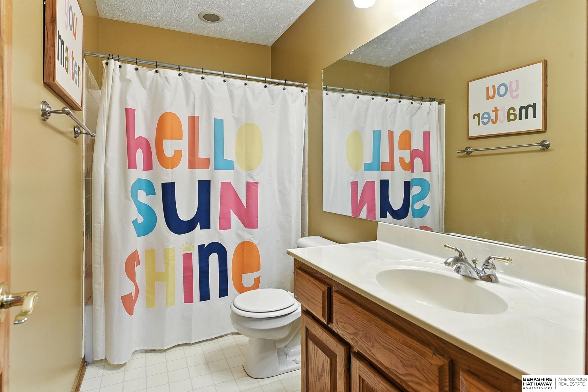 Omaha, Nebraska 68138, United States, 4 Bedrooms Bedrooms, ,3 BathroomsBathrooms,Residential,Active,192095