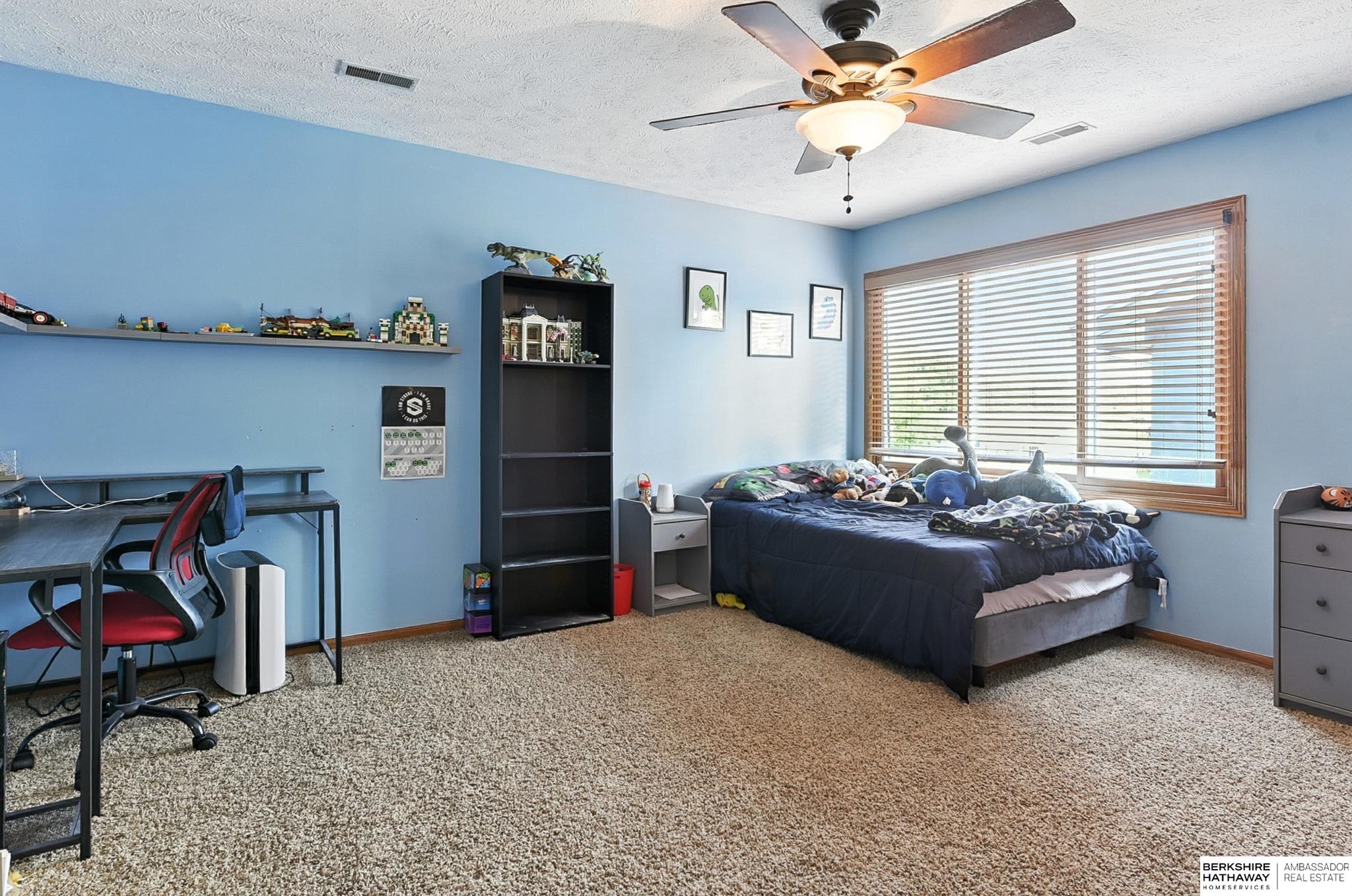 Omaha, Nebraska 68138, United States, 4 Bedrooms Bedrooms, ,3 BathroomsBathrooms,Residential,Active,192095