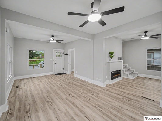 2810 S 11TH ST, LINCOLN, NE 68502 - Image e7e03936512dfd7eb870d0b20ed593aa/2793432637
