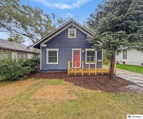 2810 S 11TH ST, LINCOLN, NE 68502 - Image e7e03936512dfd7eb870d0b20ed593aa/3631103179
