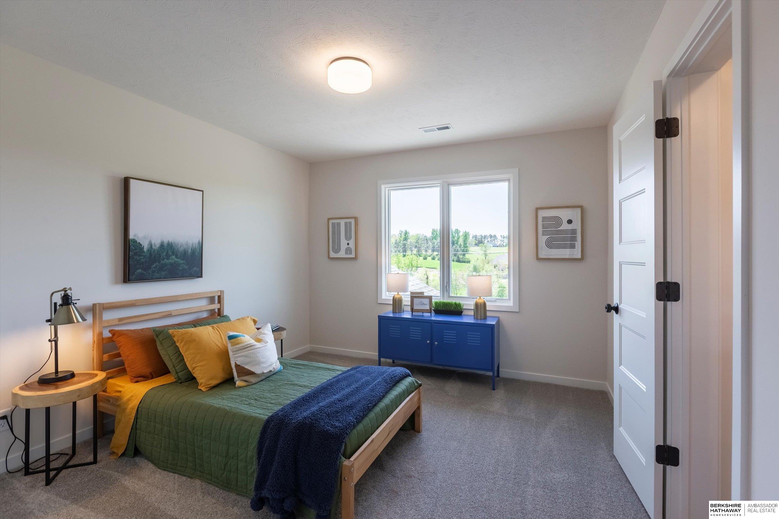 Gretna, Nebraska 68028, United States, 5 Bedrooms Bedrooms, ,3 BathroomsBathrooms,Residential,Active,132161