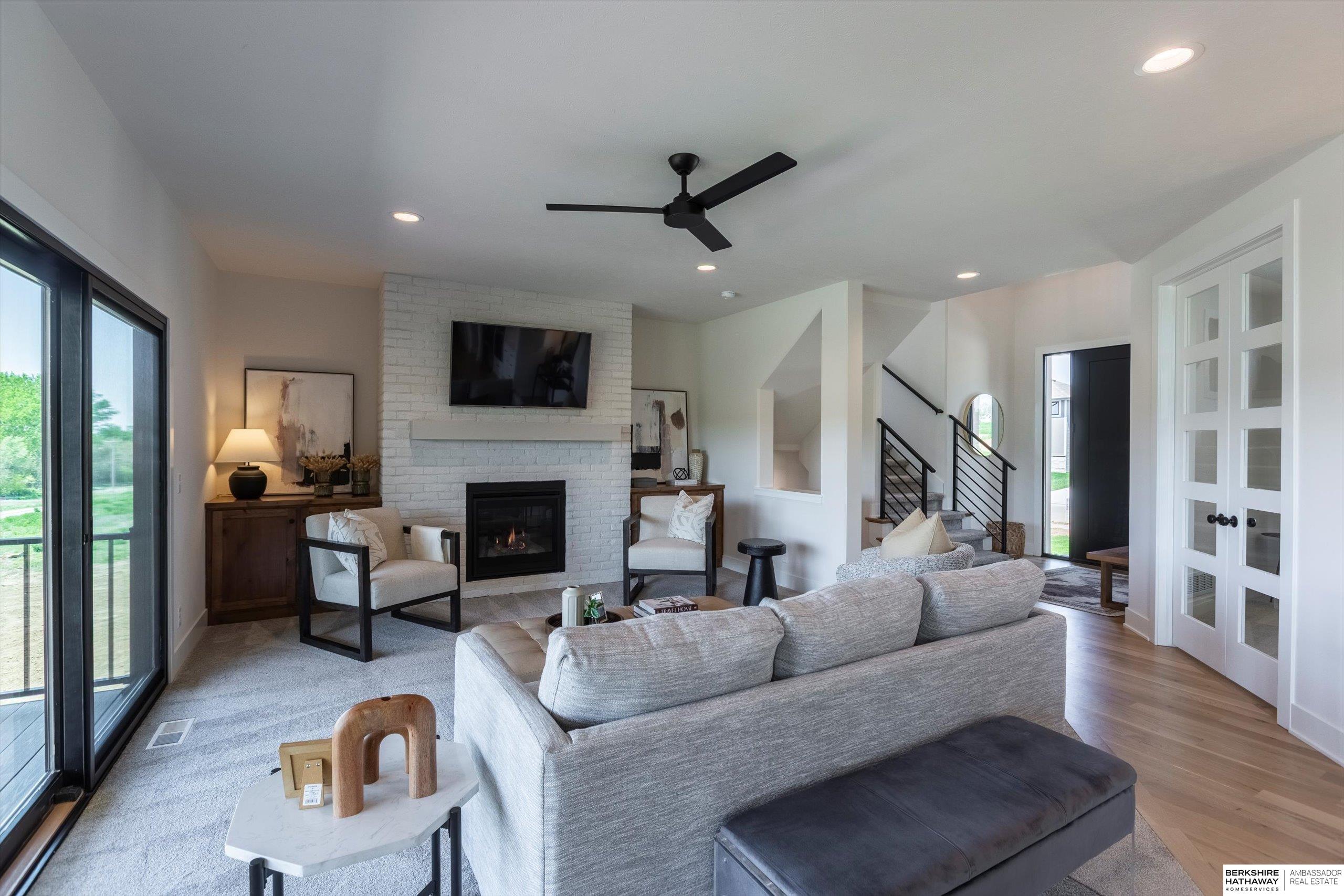 Gretna, Nebraska 68028, United States, 5 Bedrooms Bedrooms, ,3 BathroomsBathrooms,Residential,Active,132161