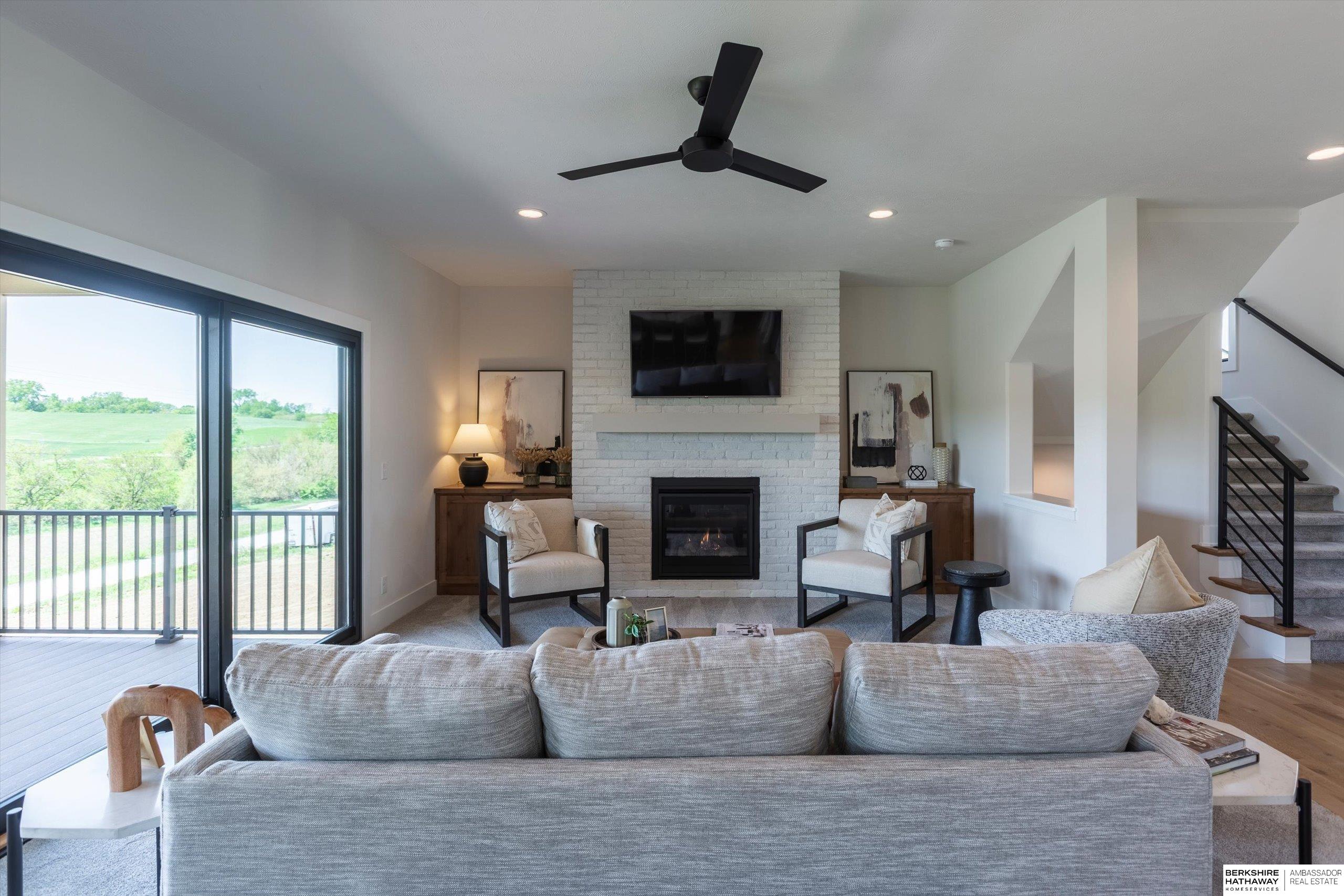 Gretna, Nebraska 68028, United States, 5 Bedrooms Bedrooms, ,3 BathroomsBathrooms,Residential,Active,132161