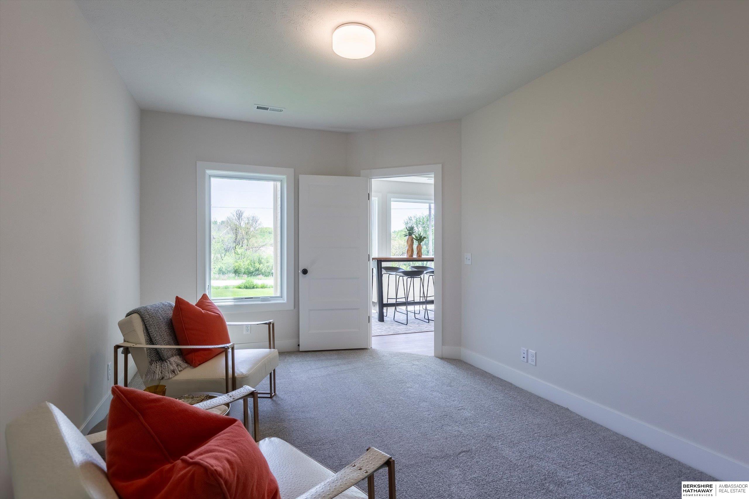 Gretna, Nebraska 68028, United States, 5 Bedrooms Bedrooms, ,3 BathroomsBathrooms,Residential,Active,132161