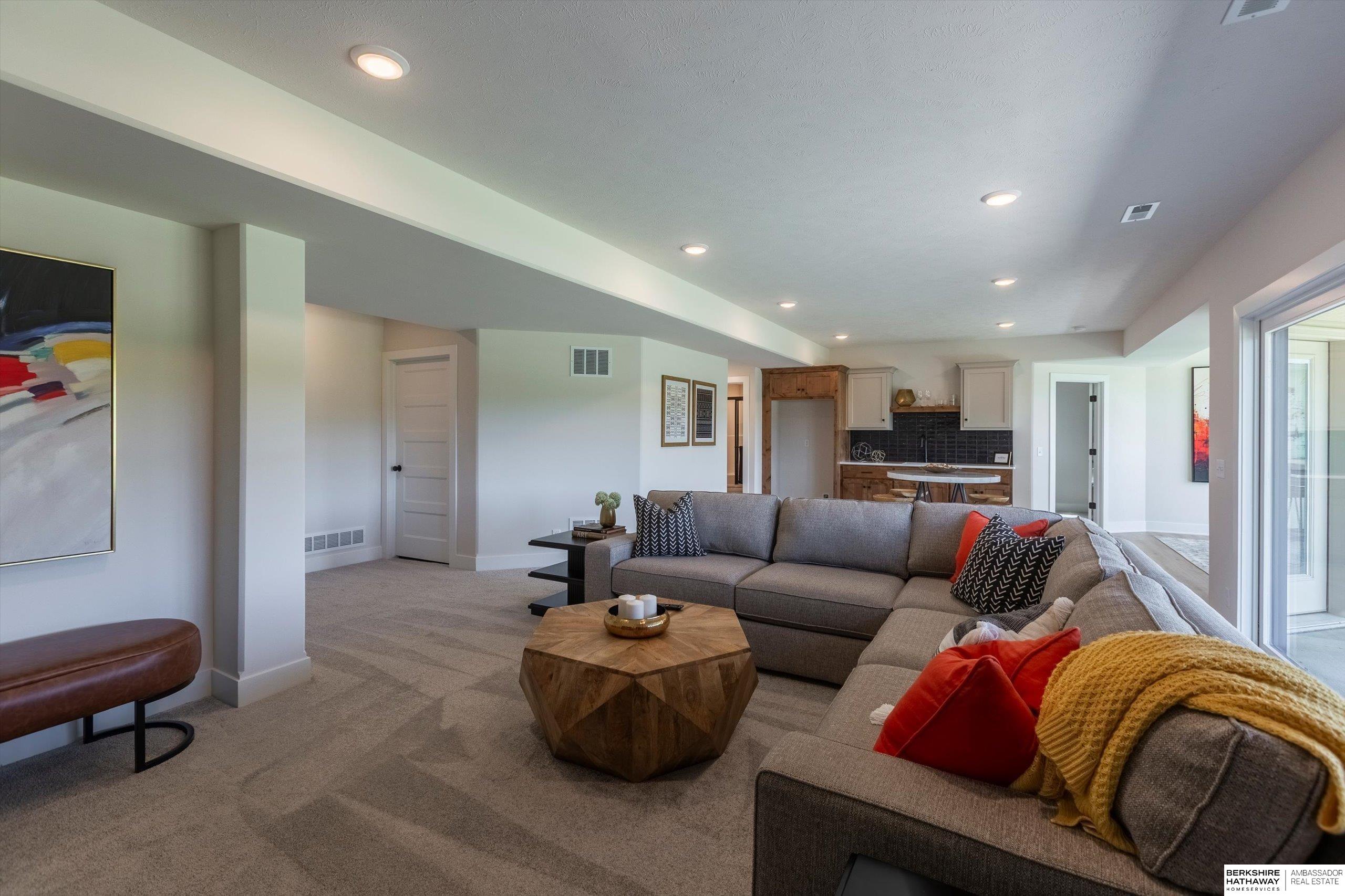 Gretna, Nebraska 68028, United States, 5 Bedrooms Bedrooms, ,3 BathroomsBathrooms,Residential,Active,132161