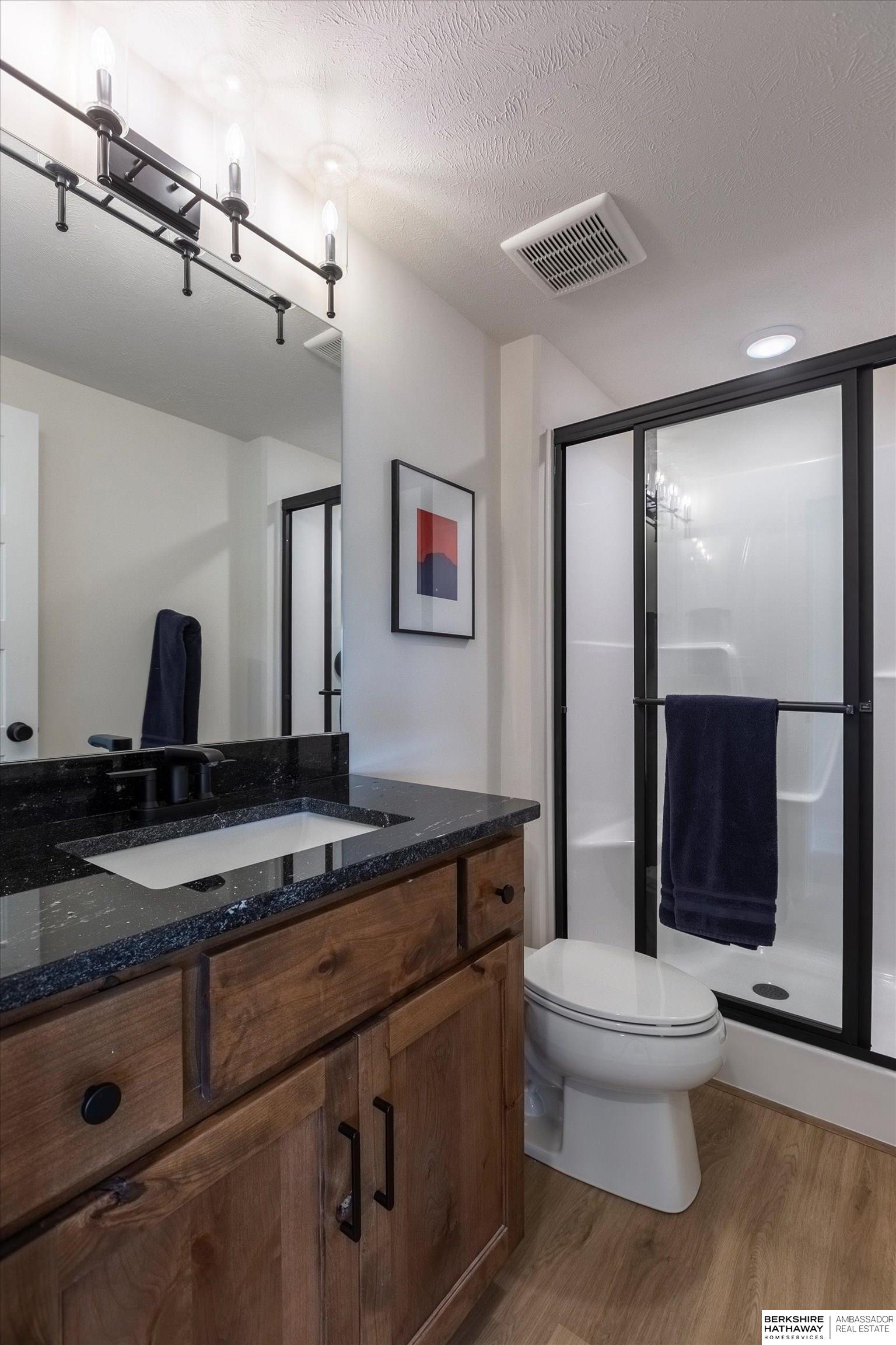 Gretna, Nebraska 68028, United States, 5 Bedrooms Bedrooms, ,3 BathroomsBathrooms,Residential,Active,132161