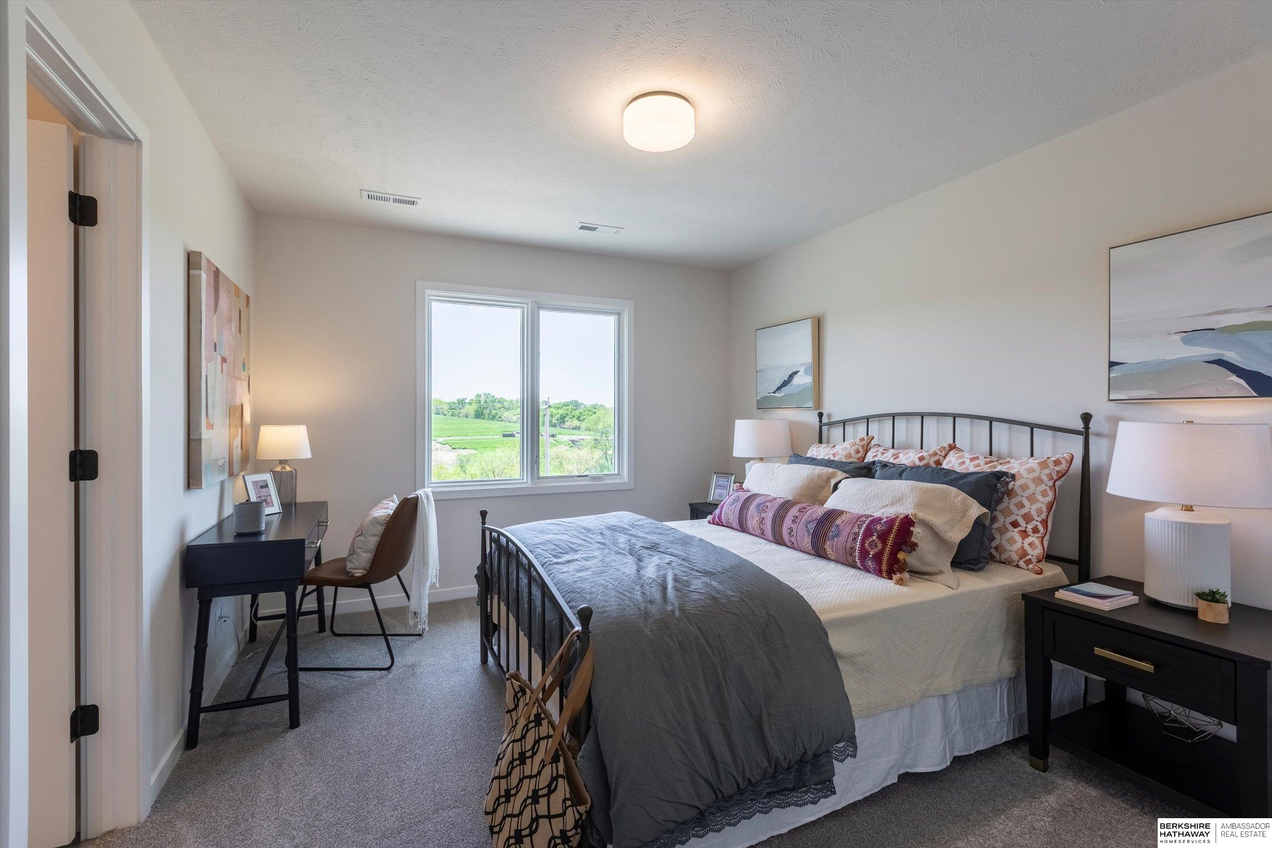 Gretna, Nebraska 68028, United States, 5 Bedrooms Bedrooms, ,3 BathroomsBathrooms,Residential,Active,132161