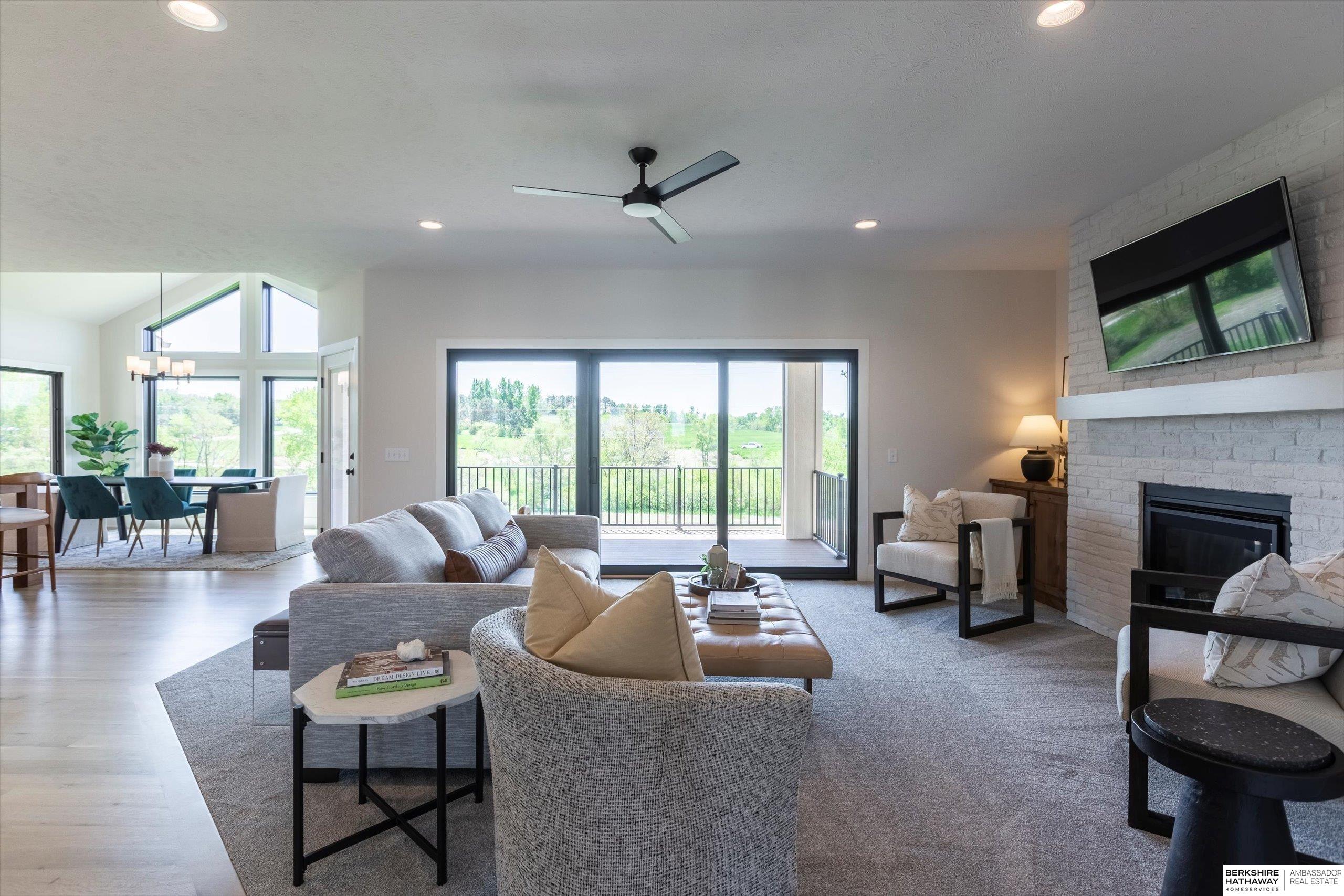 Gretna, Nebraska 68028, United States, 5 Bedrooms Bedrooms, ,3 BathroomsBathrooms,Residential,Active,132161