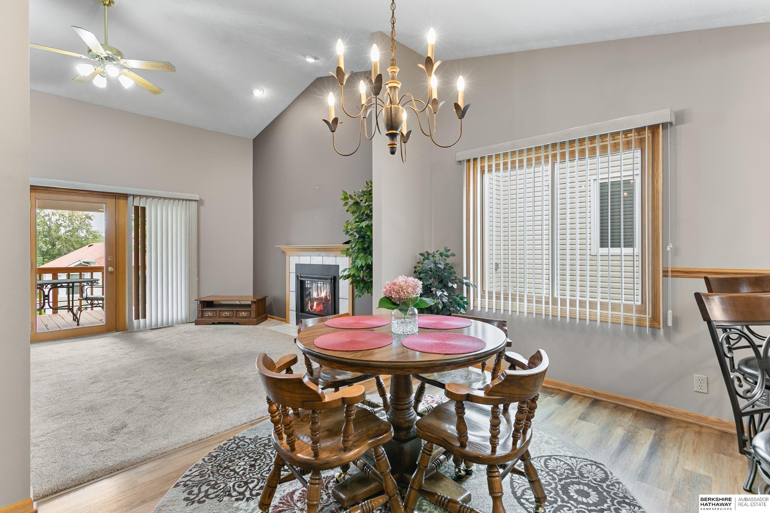 Lincoln, Nebraska 68516, United States, 3 Bedrooms Bedrooms, ,3 BathroomsBathrooms,Residential,Active,218903