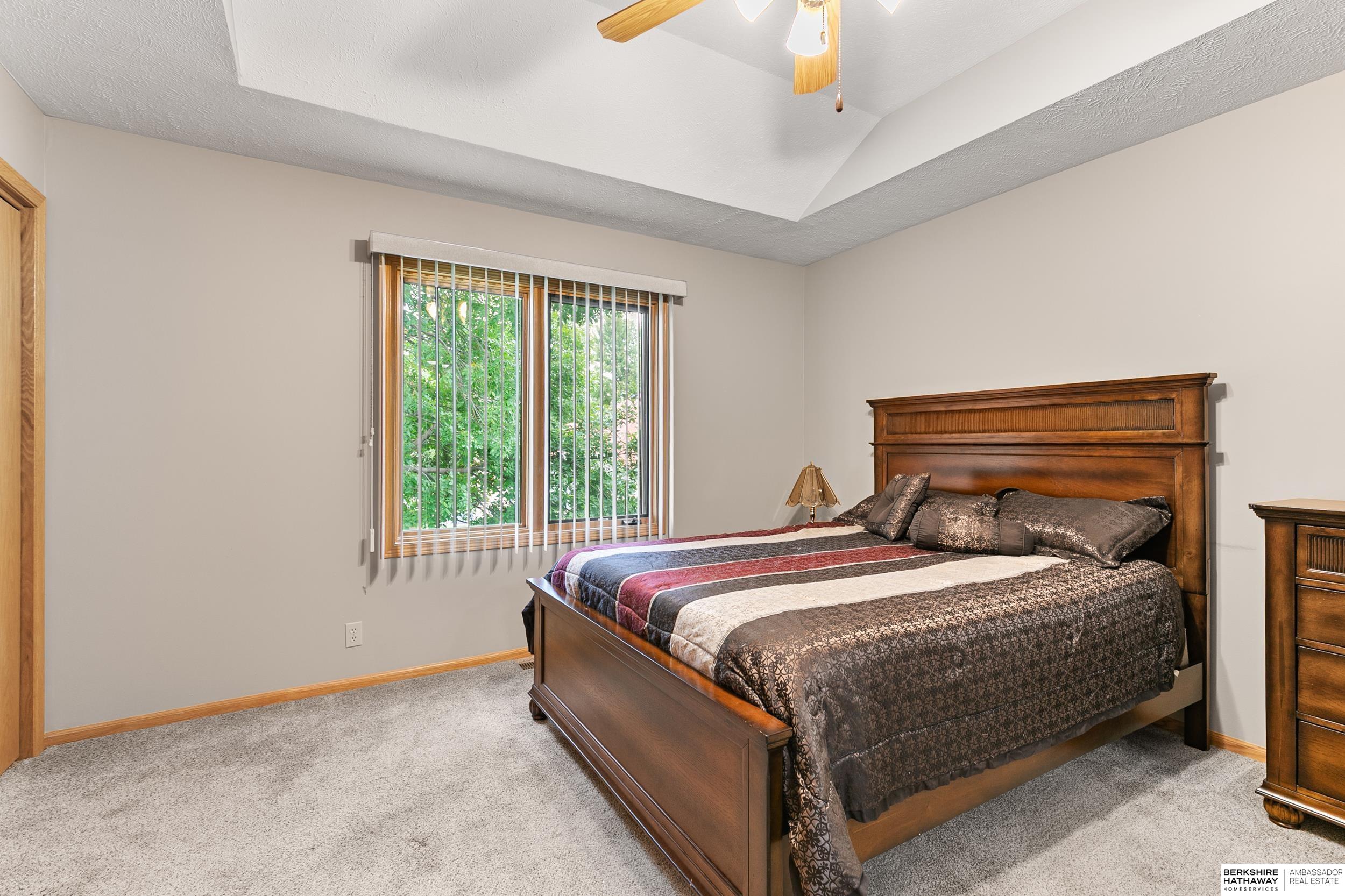 Lincoln, Nebraska 68516, United States, 3 Bedrooms Bedrooms, ,3 BathroomsBathrooms,Residential,Active,218903