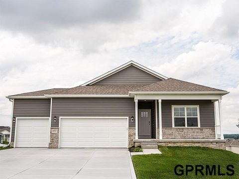 Photo of 8360 S 176th Circle, Omaha, NE 68137 (MLS # 22605148)