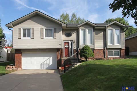 Photo of 8012 Meredeth Street, Lincoln, NE 68506 (MLS # 22533936)