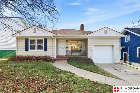 Photo of 4831 Hickory Street, Omaha, NE 68106 (MLS # 22600094)