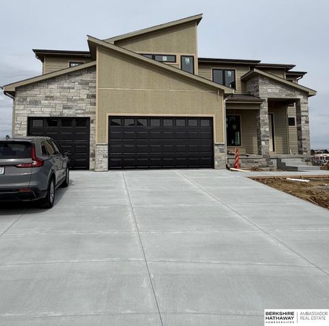 Photo of 2432 S 182nd Circle, Omaha, NE 68130 (MLS # 22609551)