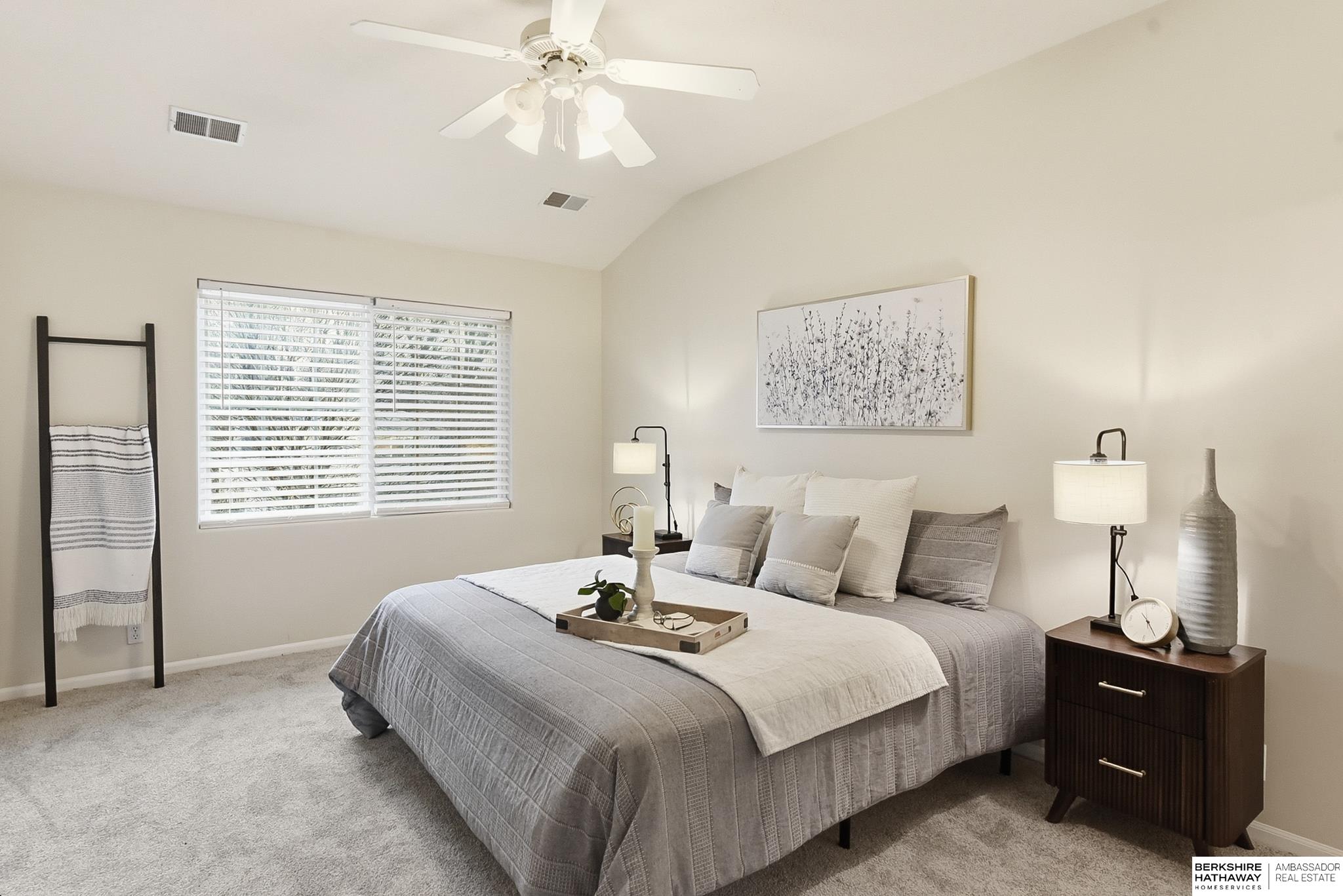 Omaha, Nebraska 68122, United States, 4 Bedrooms Bedrooms, ,3 BathroomsBathrooms,Residential,Pending,247180