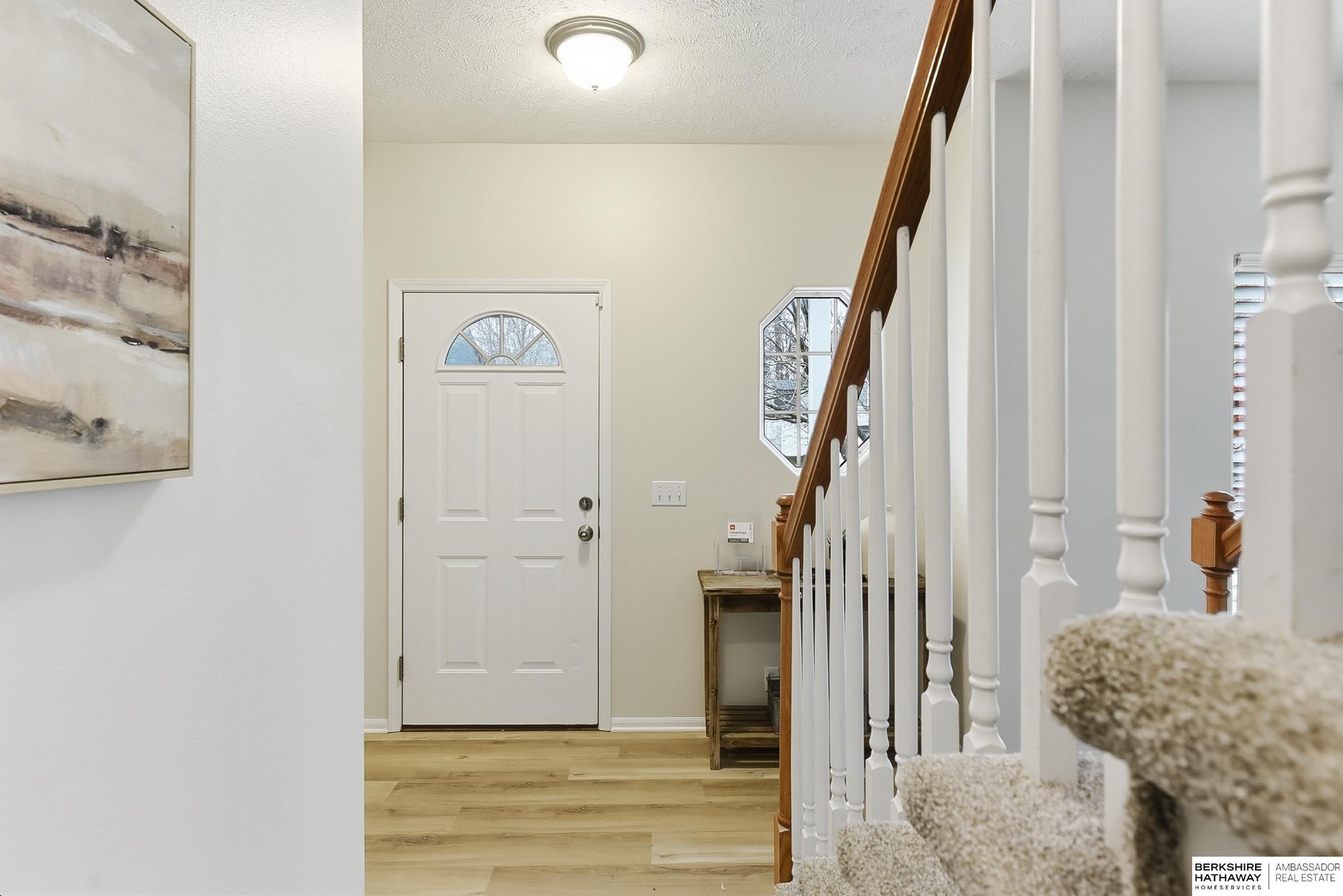 Omaha, Nebraska 68122, United States, 4 Bedrooms Bedrooms, ,3 BathroomsBathrooms,Residential,Pending,247180