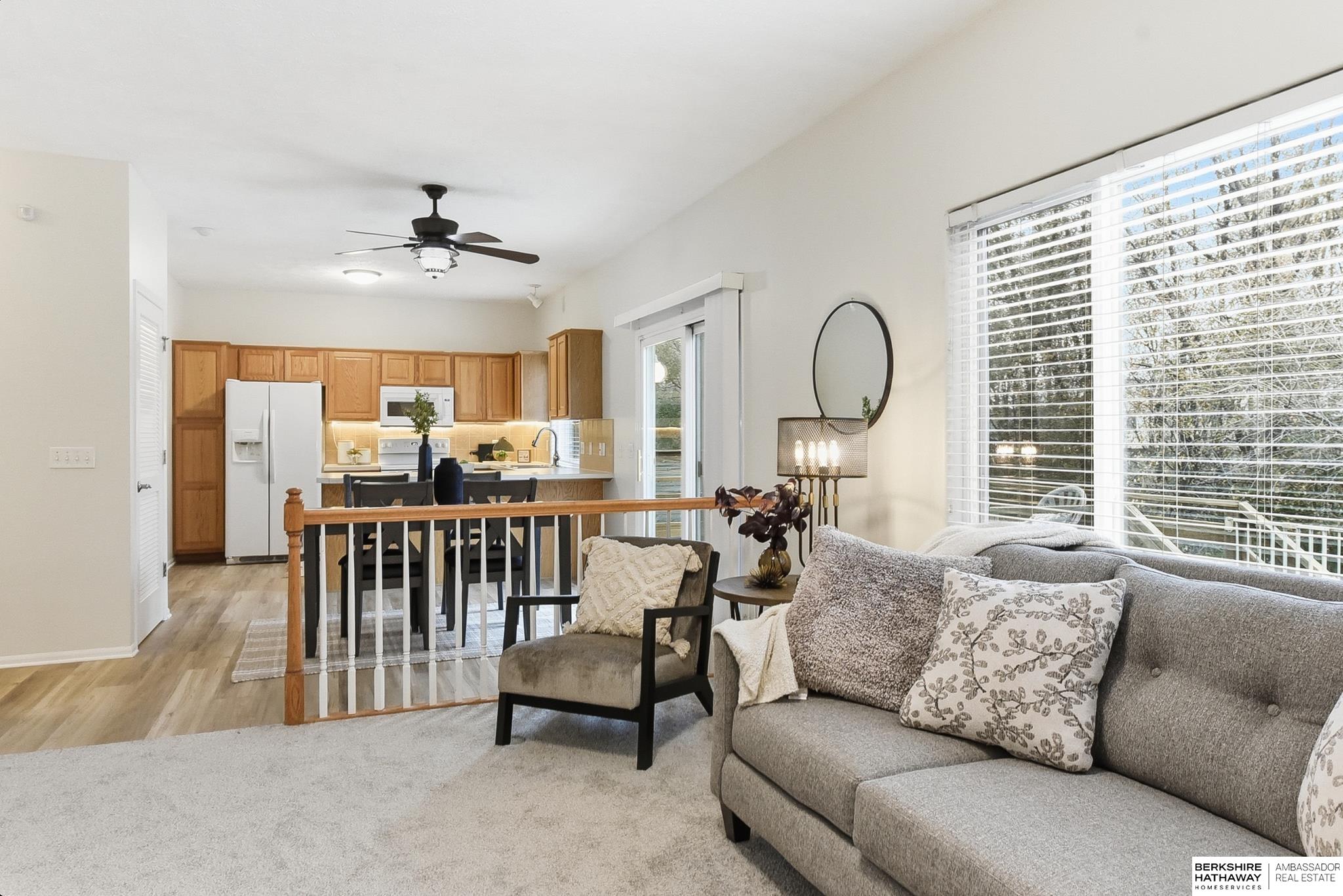 Omaha, Nebraska 68122, United States, 4 Bedrooms Bedrooms, ,3 BathroomsBathrooms,Residential,Pending,247180