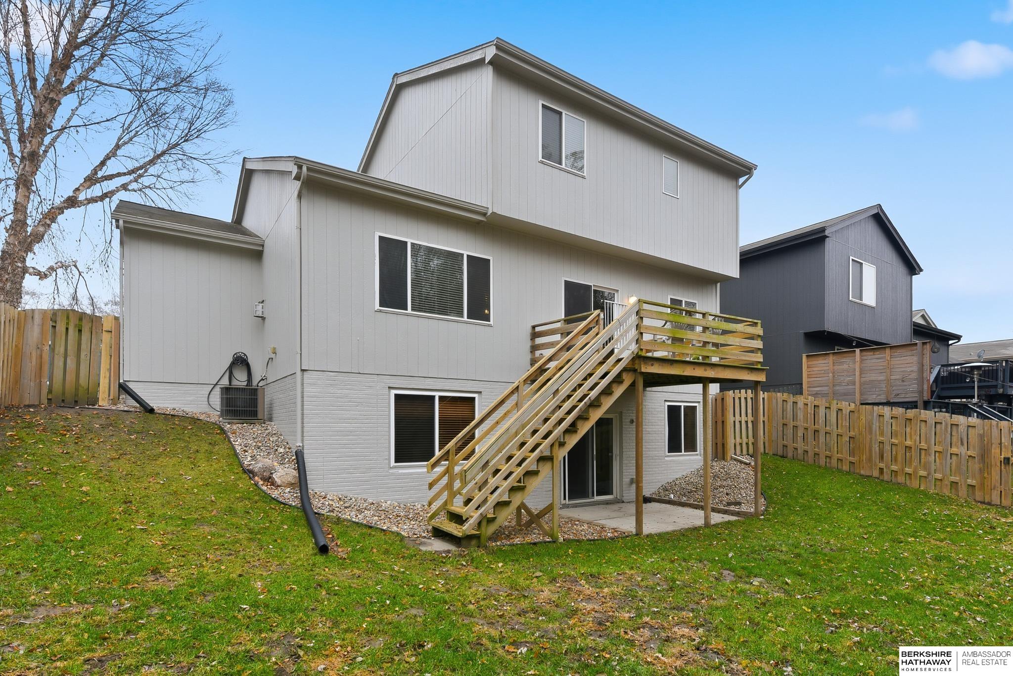 Omaha, Nebraska 68122, United States, 4 Bedrooms Bedrooms, ,3 BathroomsBathrooms,Residential,Pending,247180