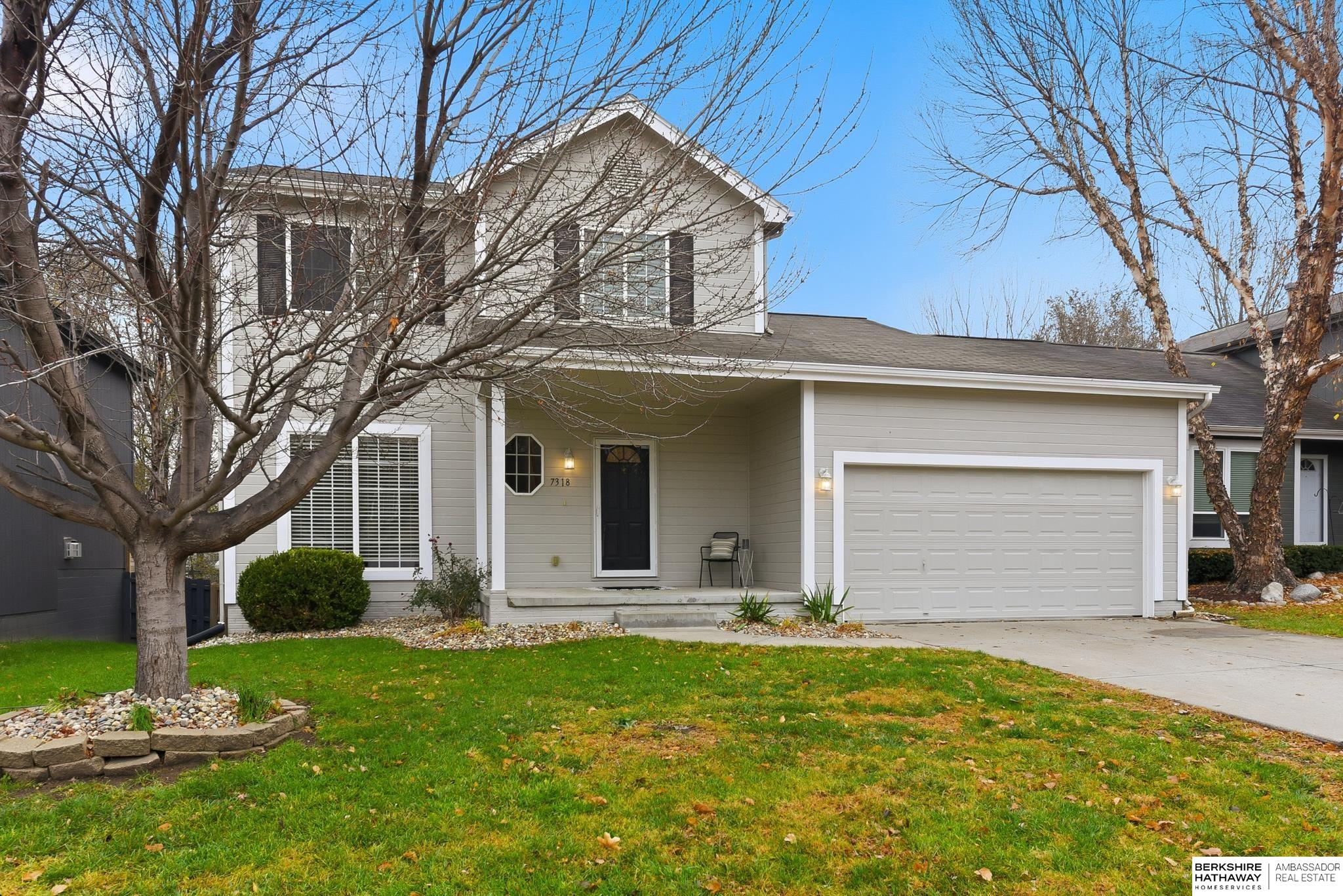 Omaha, Nebraska 68122, United States, 4 Bedrooms Bedrooms, ,3 BathroomsBathrooms,Residential,Pending,247180