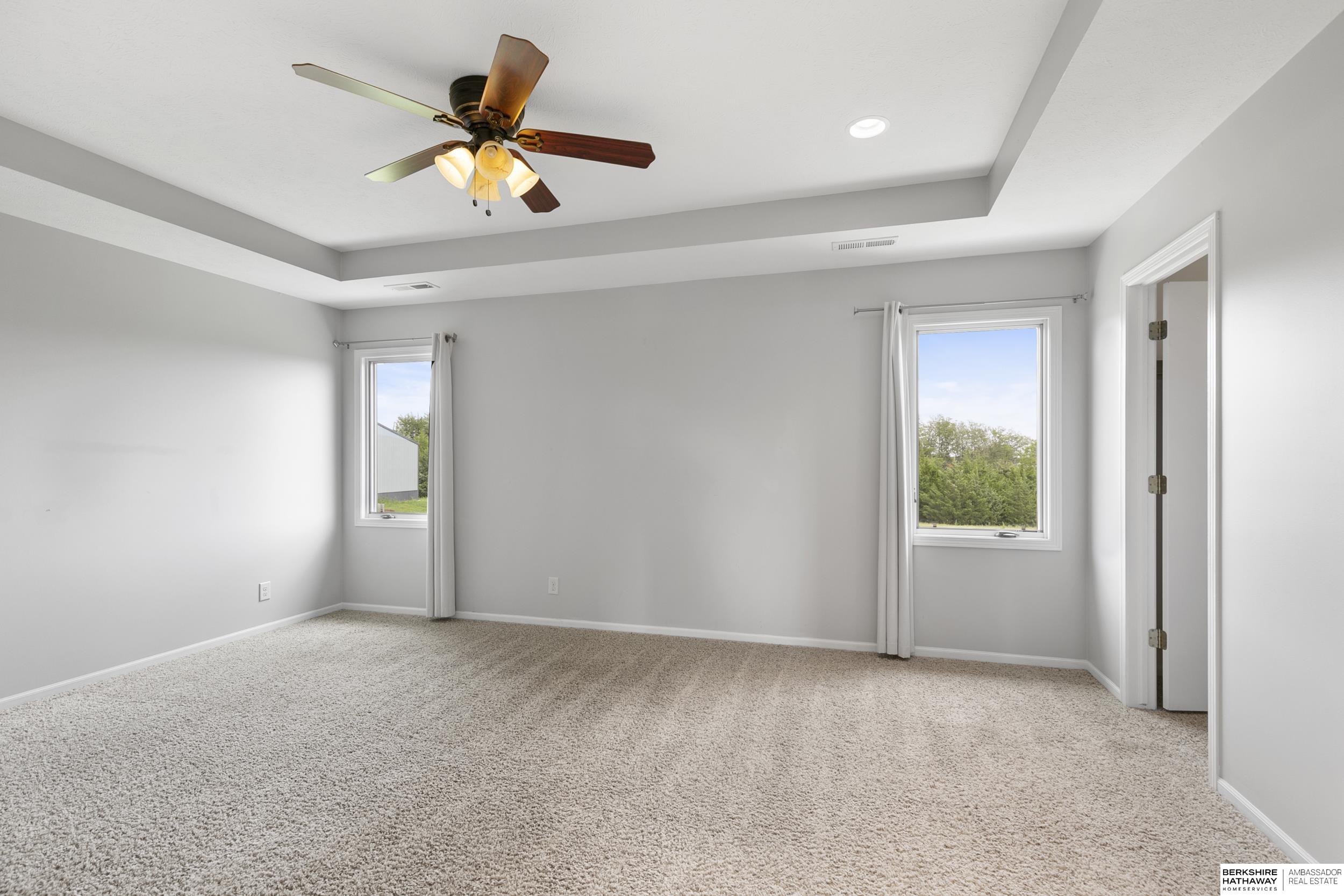 Lincoln, Nebraska 68532, United States, 4 Bedrooms Bedrooms, ,4 BathroomsBathrooms,Residential,Active,184036