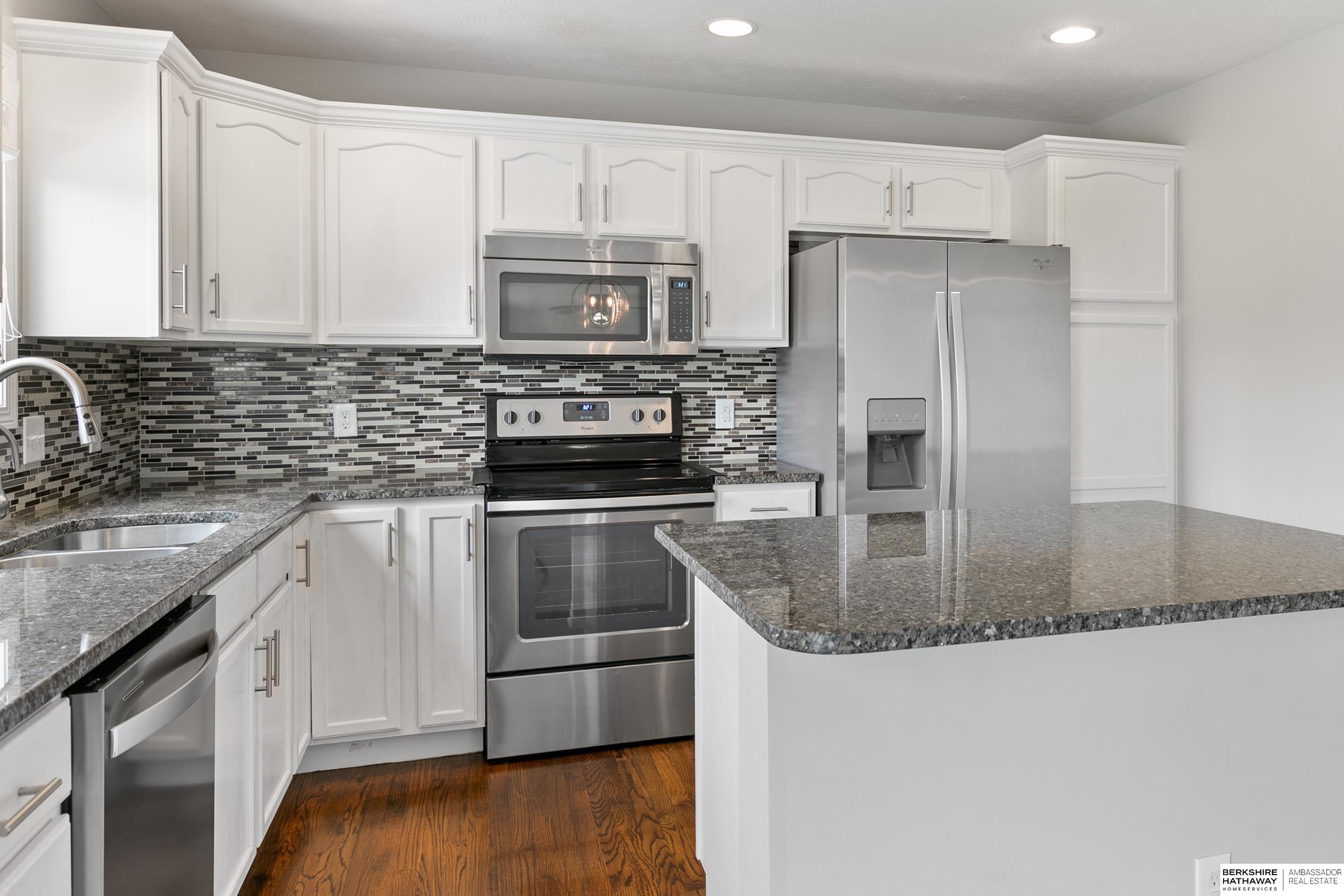 Lincoln, Nebraska 68532, United States, 4 Bedrooms Bedrooms, ,4 BathroomsBathrooms,Residential,Active,184036