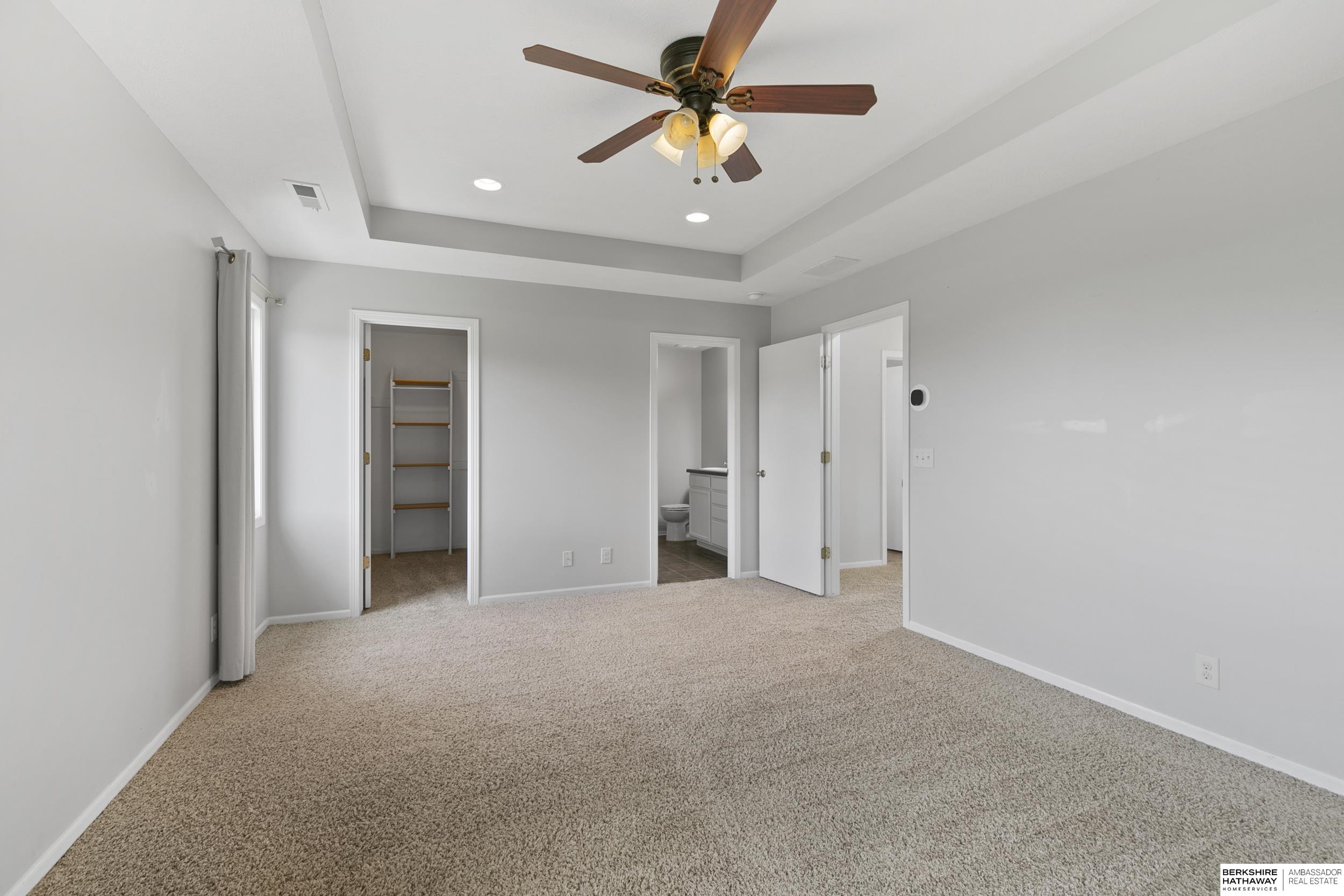 Lincoln, Nebraska 68532, United States, 4 Bedrooms Bedrooms, ,4 BathroomsBathrooms,Residential,Active,184036