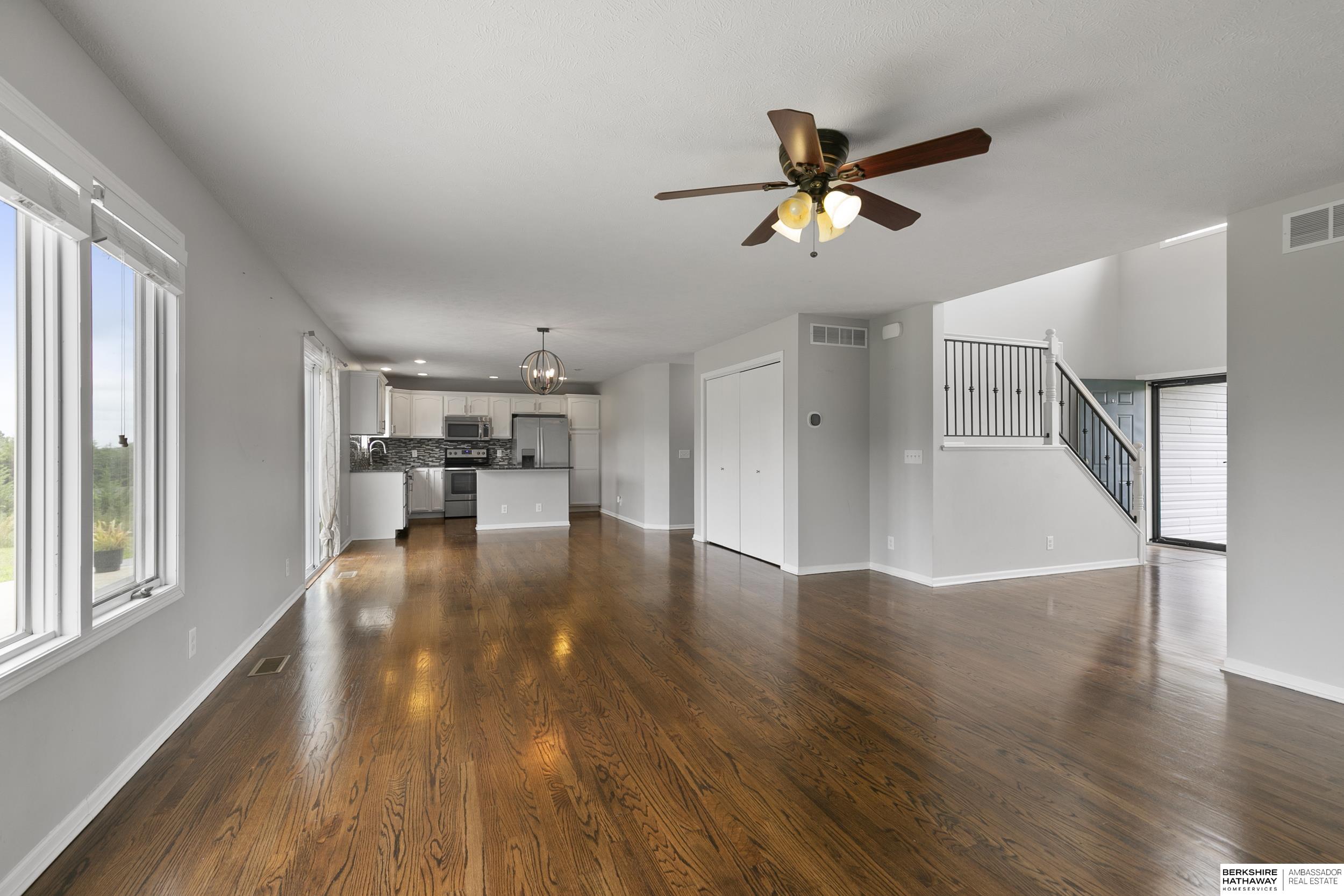 Lincoln, Nebraska 68532, United States, 4 Bedrooms Bedrooms, ,4 BathroomsBathrooms,Residential,Active,184036