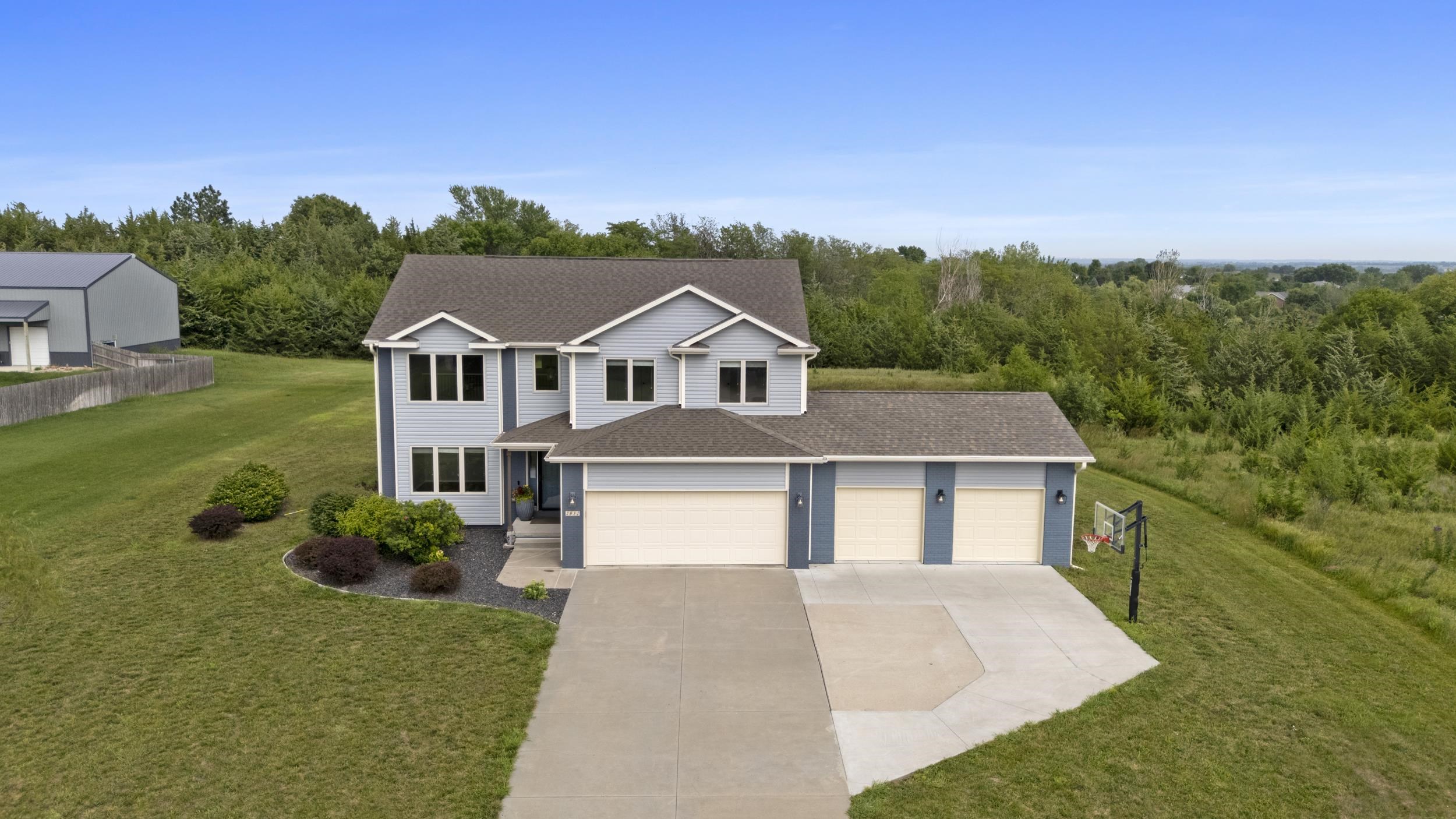 Lincoln, Nebraska 68532, United States, 4 Bedrooms Bedrooms, ,4 BathroomsBathrooms,Residential,Active,184036